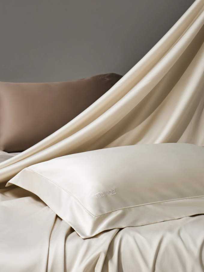 Beankit Pearl White Pillow